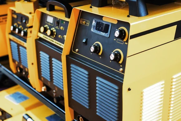 Gelbe Schweißgeräte